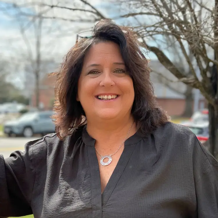 Kim Perry, Administrative Assistant